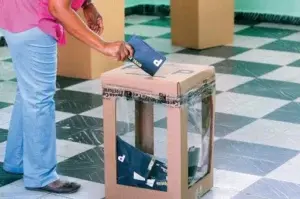 Todo listo para que los dominicanos elijan presidente, vicepresidente y legisladores