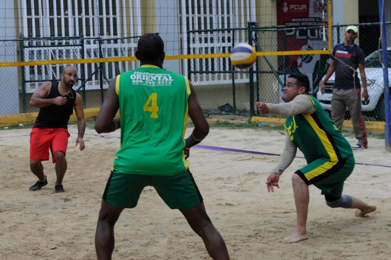 Ejército se corona campeón en torneo de voleibol de playa