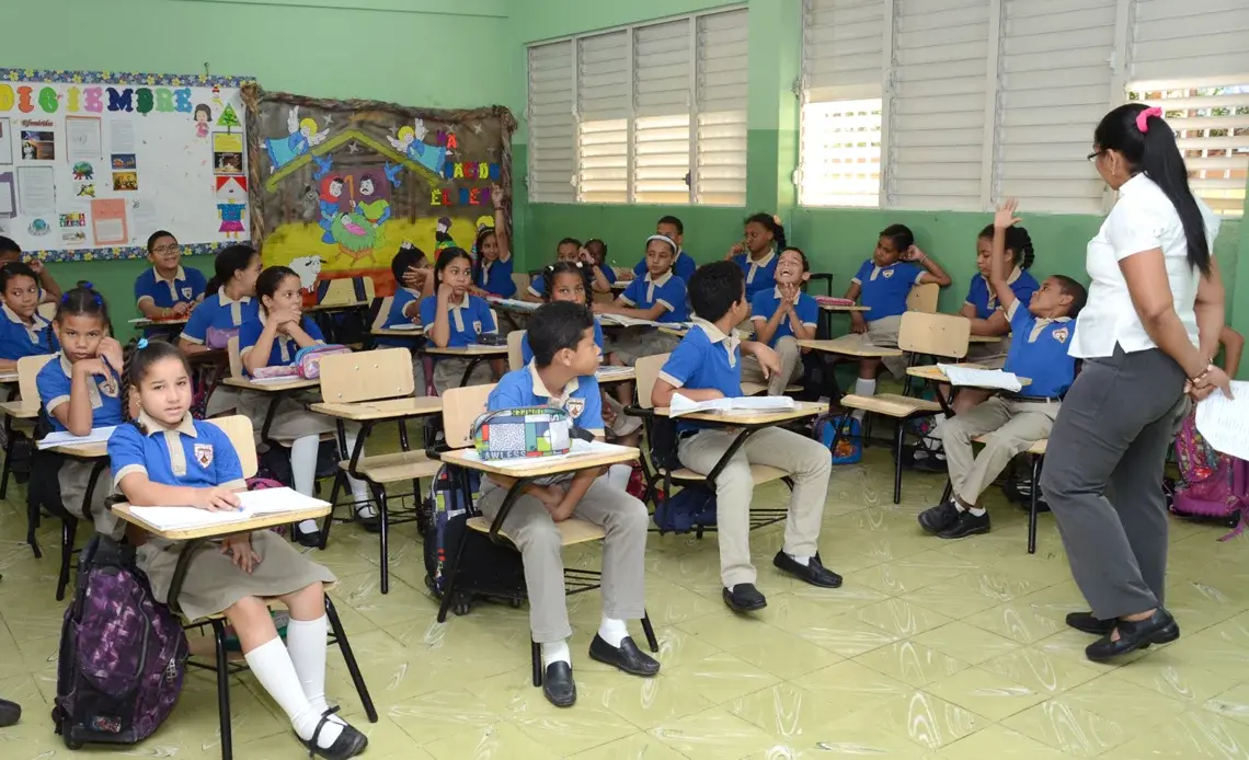 Educación: RD avanza en prueba PISA, pero sigue en el último lugar en América Latina