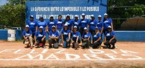 Club Atlético Licey realiza actividad en conmemoración del Día de las Madres