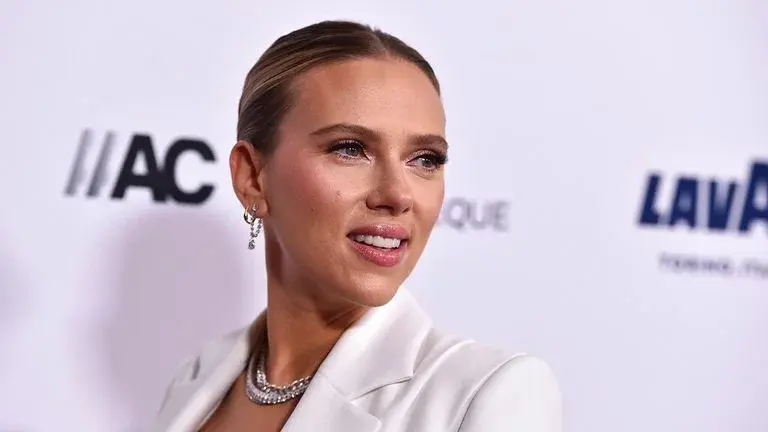 Scarlett Johansson y su batalla contra ChatGPT para proteger su inconfundible voz