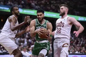 Los Celtics toman ventaja de 3-1 en la serie de semifinales del Este