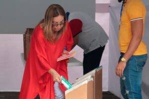 Comienzan las votaciones en Panamá en una de las elecciones más complicadas de su historia