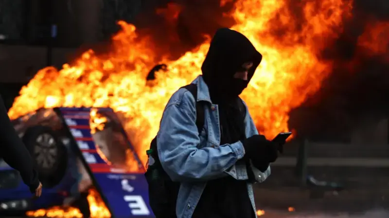 Las imágenes de las fuertes protestas en Argentina contra las reformas de Milei