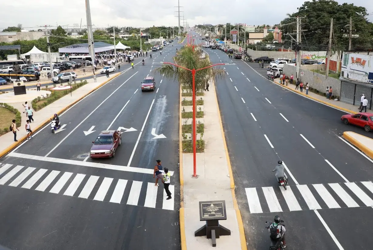 Falta señalización afecta trayecto a San Isidro