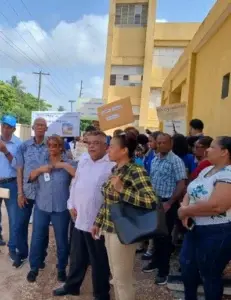 En Invivienda claman terminación de liceo