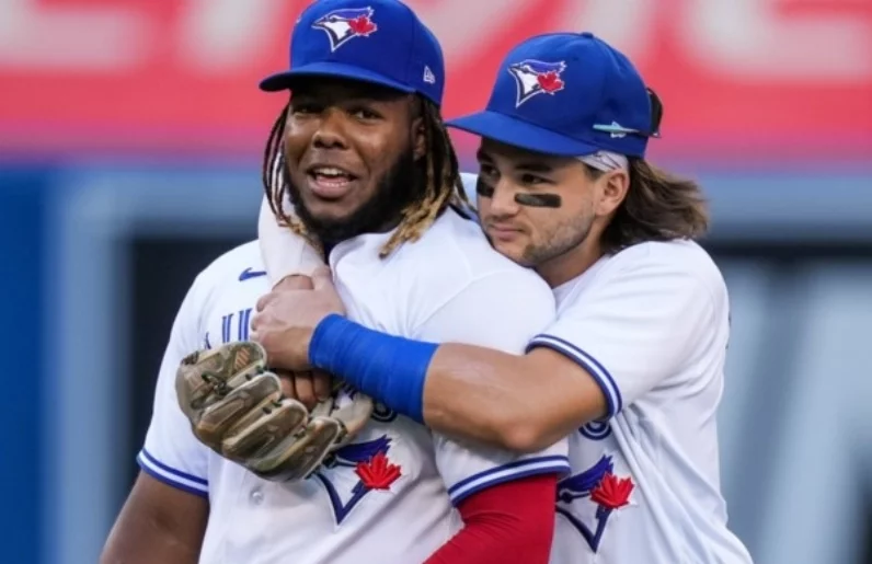 Gerente Toronto dice no cambiará a Guerrero Jr.