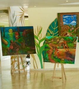 Alcaldía de SDE presenta exposición cultura taína