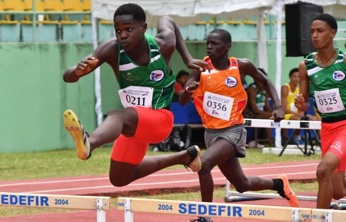 Monte Plata triunfa Nacional de Atletismo