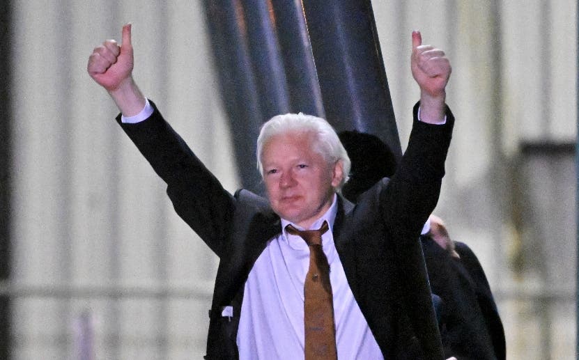 Assange viaja Australia, tras su libertad