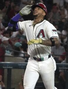 Ketel Marte batea el jonrón 17 y un doble