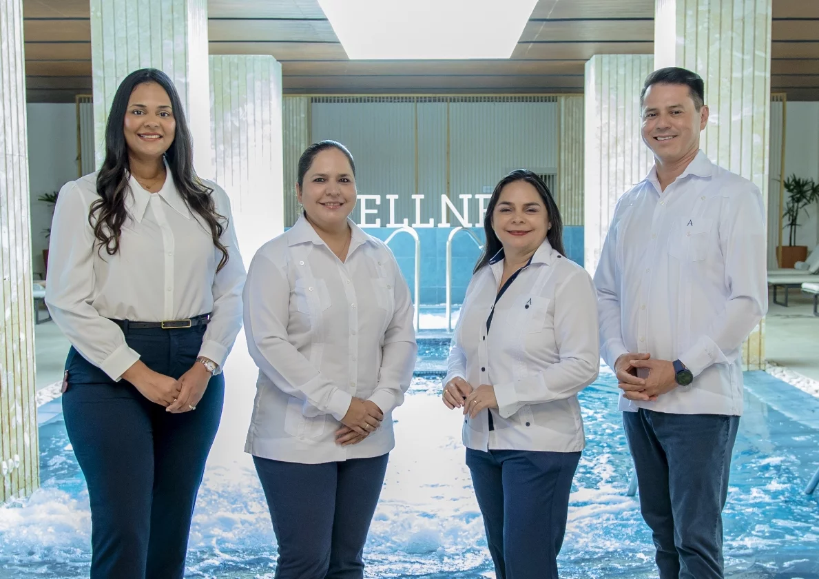 Sarah Agramonte, Verónica Williams, Mayra Ramírez y César Escalera. Sarah Agramonte, Verónica Williams, Mayra Ramírez y César Escalera.