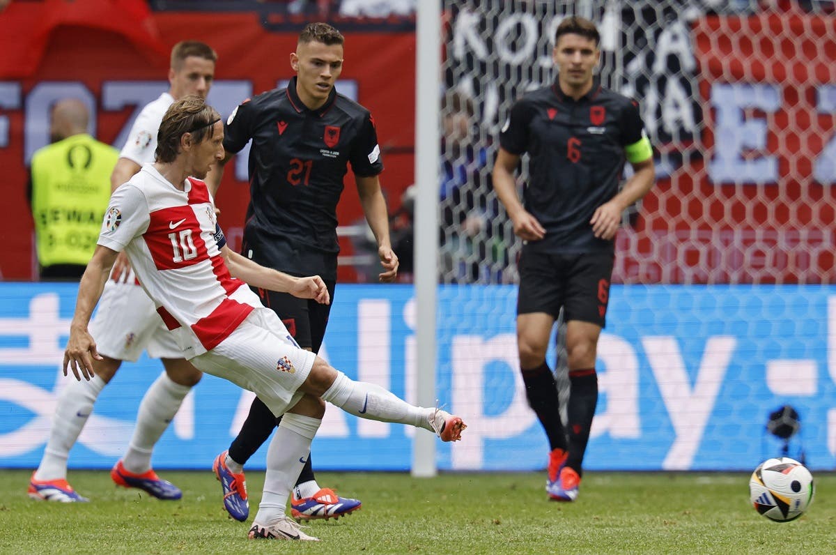Croacia se complica la existencia con un empate ante Albania