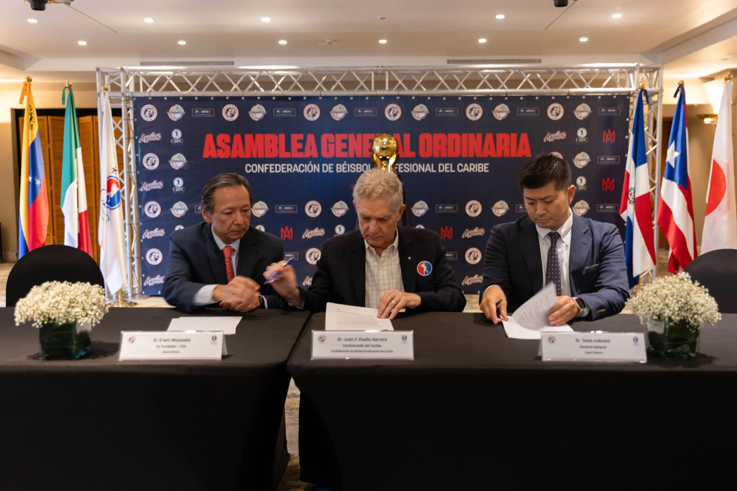 Japón firma acuerdo de participación para Serie del Caribe 2025