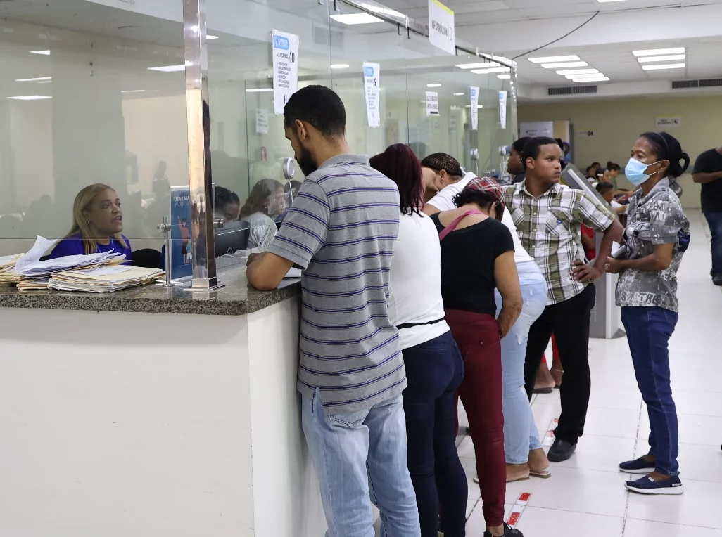 Sólo el 8% de los más de 200 mil millones de pesos destinados en gasto en salud es destinado a infraestructura hospitalaria.