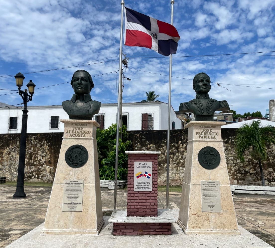 Esculturas en los parques de la ciudad intramuros