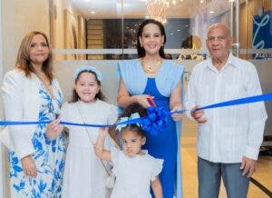 Amny Acosta Then abre centro en Santo Domingo