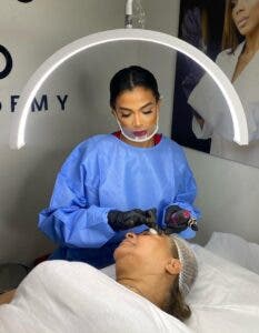 Auge emprendimiento femenino en el mundo de la belleza en RD