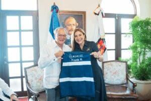 Carolina Mejía designa a Frank Rainieri como mentor turístico de Santo Domingo