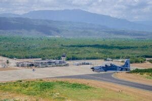 Aeronaves dominicanos realizan cinco vuelos diarios en la frontera con Haití