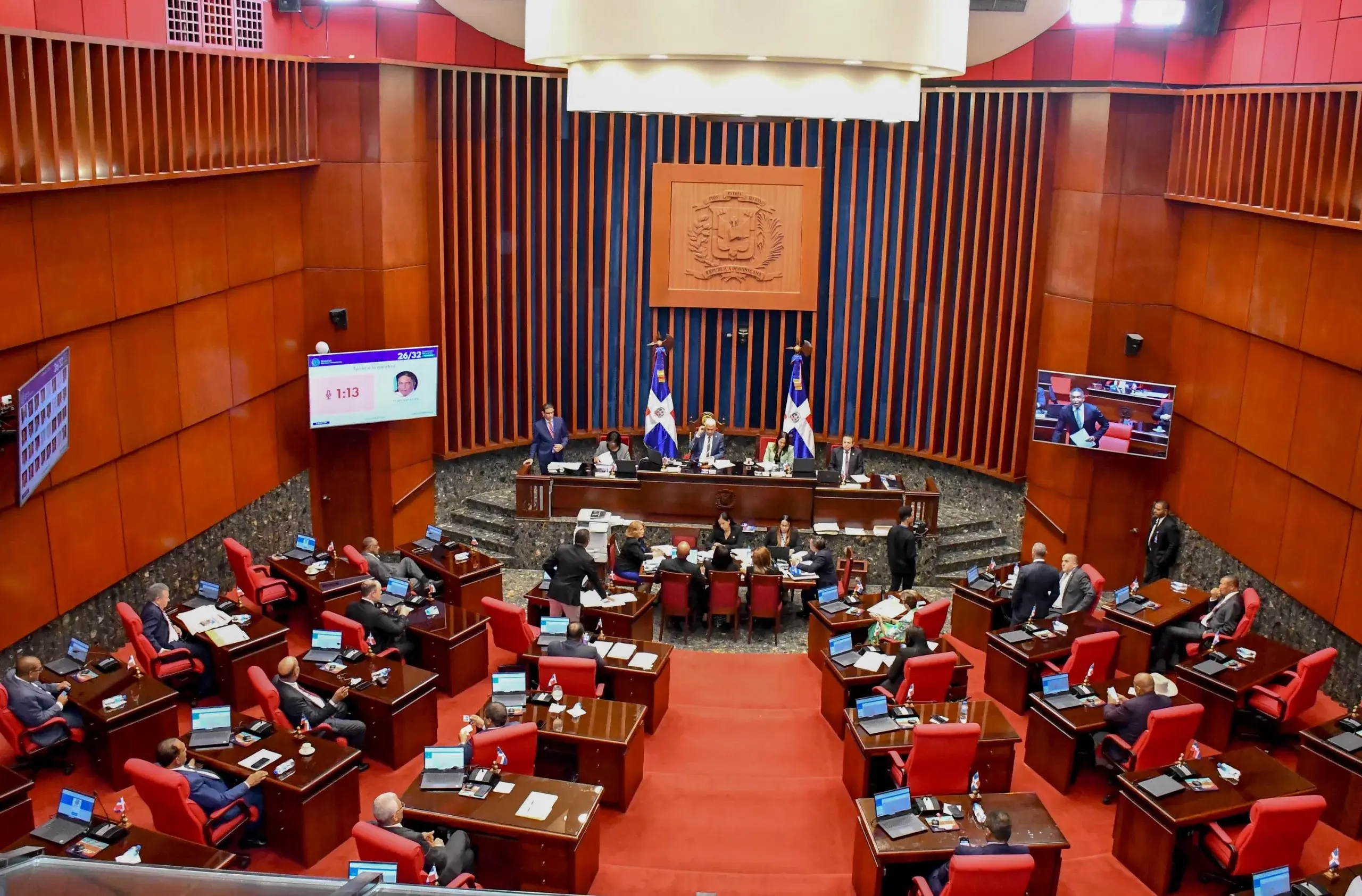 Senado aprueba en primera lectura proyecto de ley Código Penal y lo envía a comisión especial