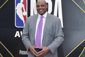 Charles Barkley dice que la próxima temporada será la última en televisión, sin importar lo que pase con los acuerdos con los medios de la NBA