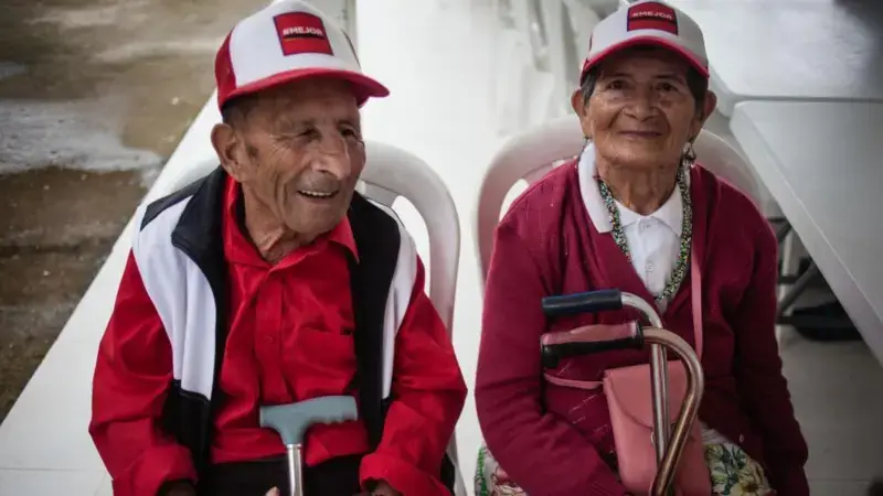Qué cambia para los jubilados en Colombia con la histórica reforma de pensiones de Petro