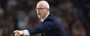 Lakers preparan una oferta a Dan Hurley de UConn, según fuentes