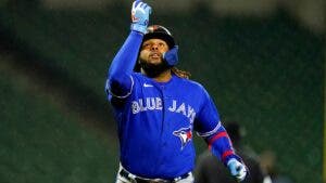 Soto, Vladimir Guerrero Jr y Siri animaron la fiesta de palos latina en  Grandes Ligas