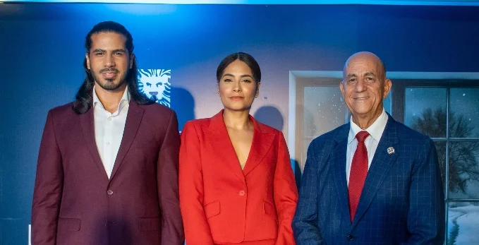 Patricio León, Lila León y Luis de León.