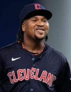 Ramírez supera Belle en Hrs. con Cleveland