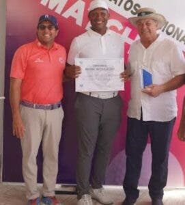 Julio Santos se corona en torneos nacionales