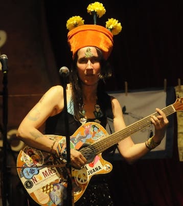 Aterciopelados se mantiene firme música