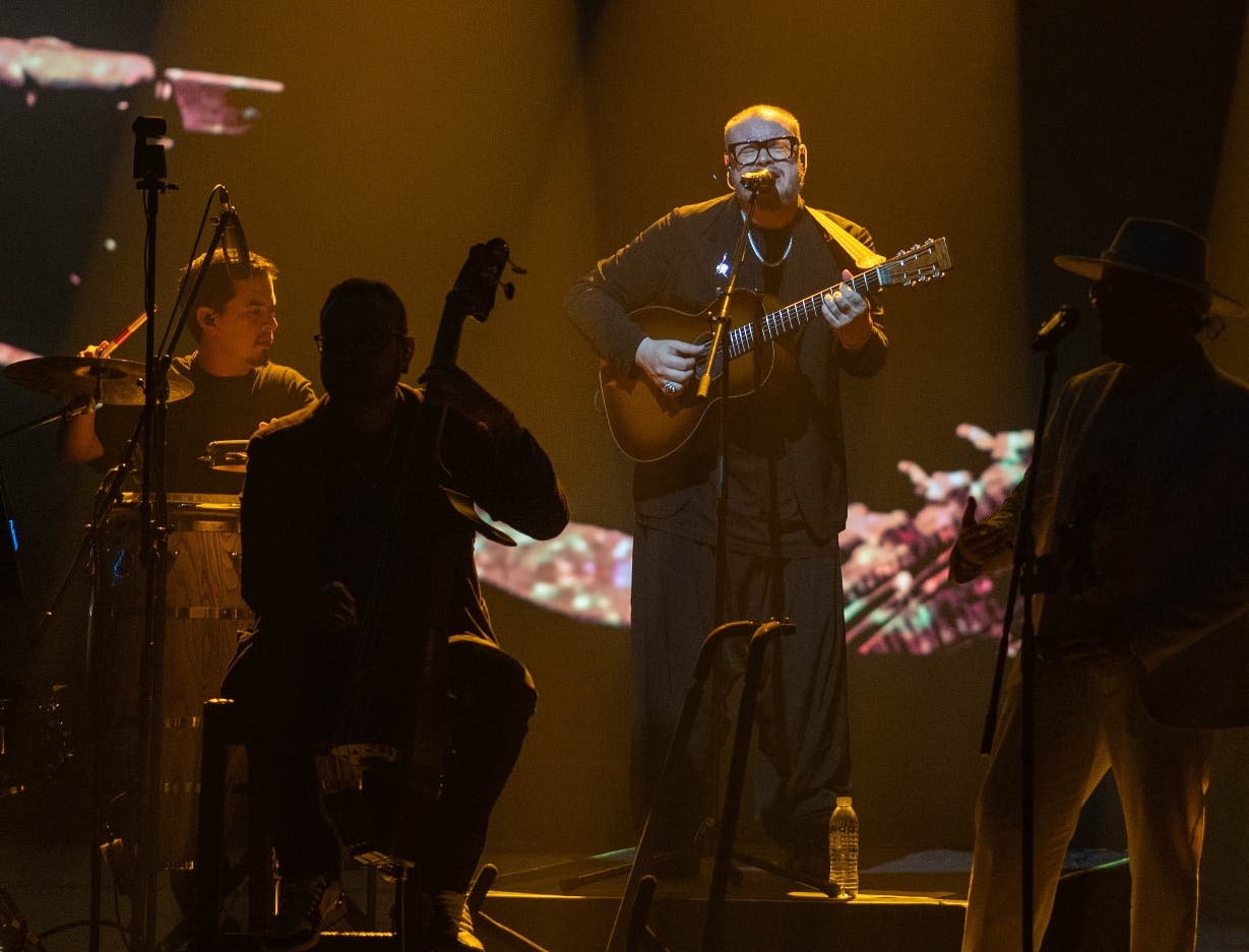 Leonel García ofreció concierto memorable