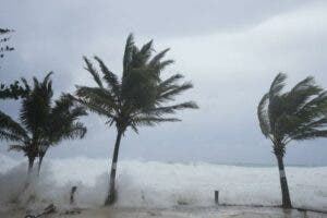 ¿Por qué ocurre el oleaje anormal en la costa dominicana?