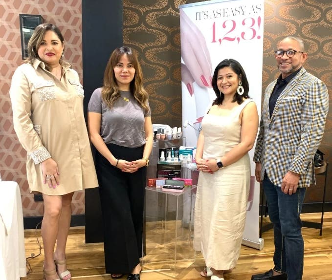 IBD Professional capacita a manicuristas del país