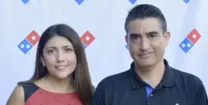 Domino’s celebra  apertura de octava tienda Santiago