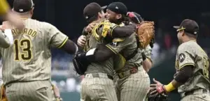 Cease lanza no-hitter;  Amed Rosario pega doble y dos H1