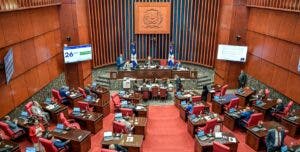 Senado aprueba en segunda lectura Código Penal y lo envía a diputados