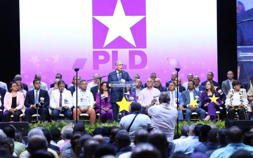 Permanencia de Danilo genera debate en el PLD