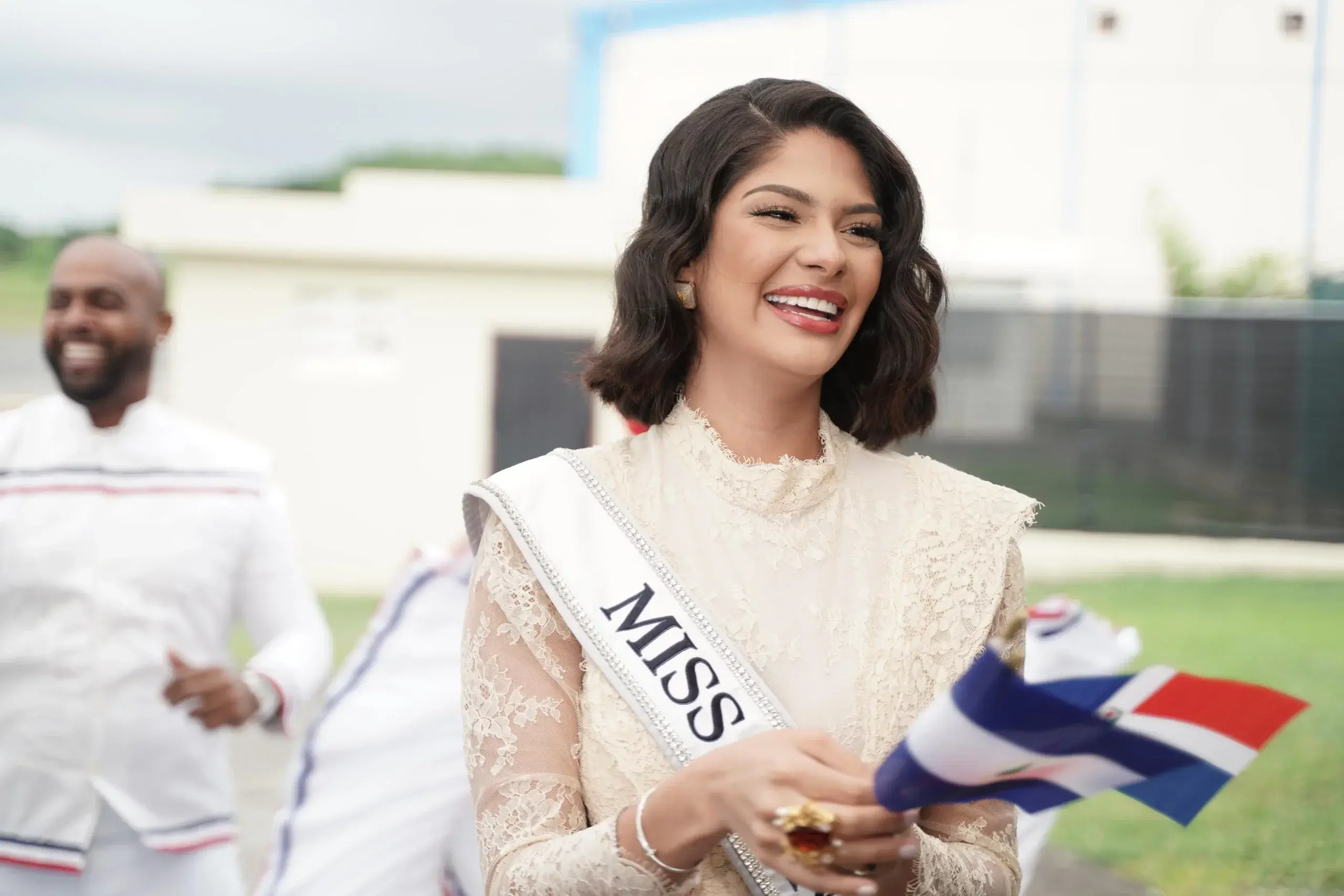 La Miss Universo nicaragüense visita a niños con cáncer en Santo Domingo