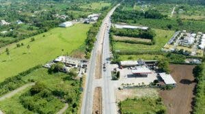 Retornos eliminarán cruces irregulares en autopista Duarte