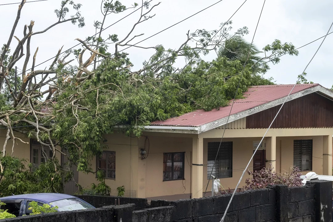 Las impactantes imágenes del paso del huracán Beryl por el Caribe