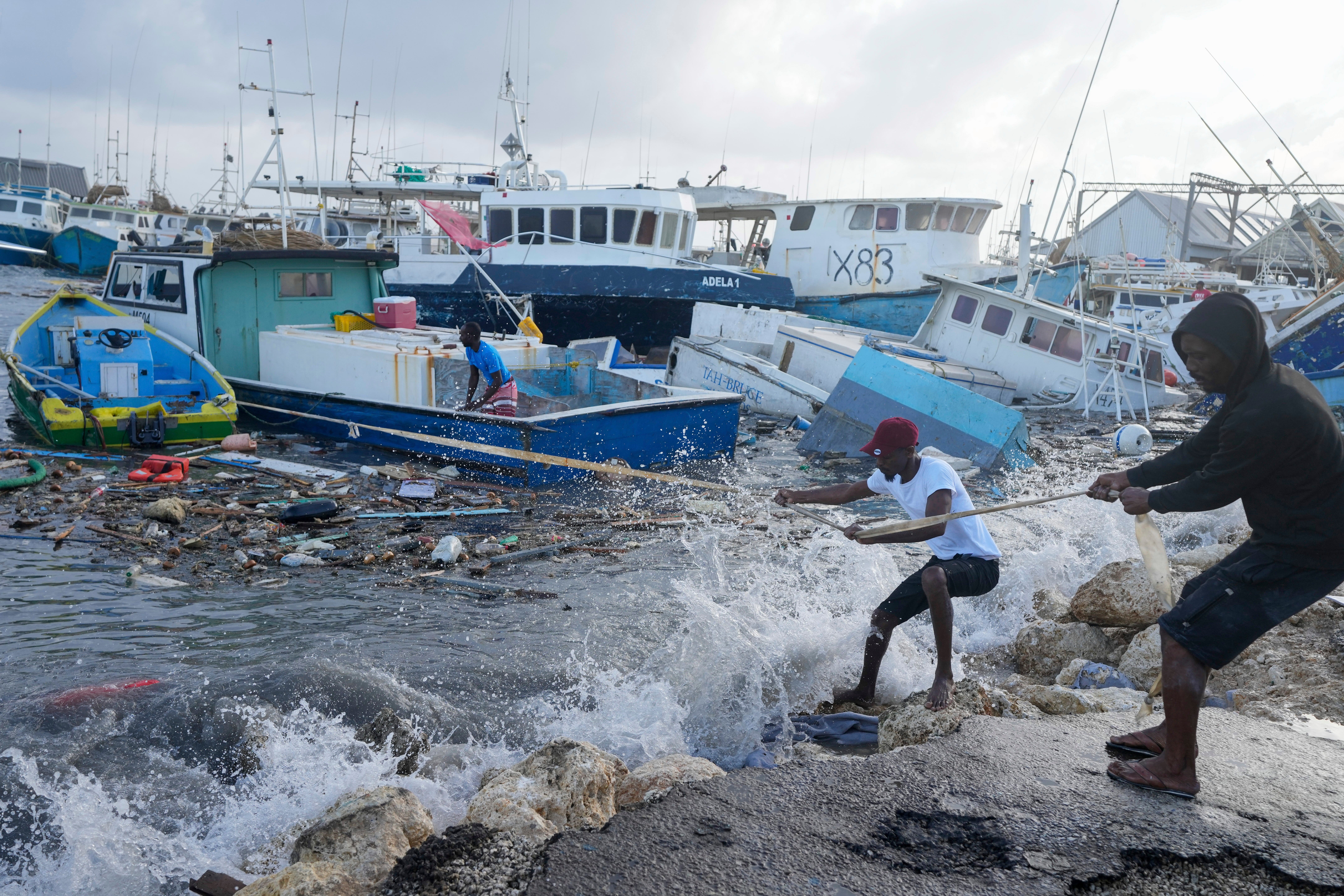 Huracán Beryl deja al menos 6 muertos, destrucción y “alarmante precedente” en el Caribe