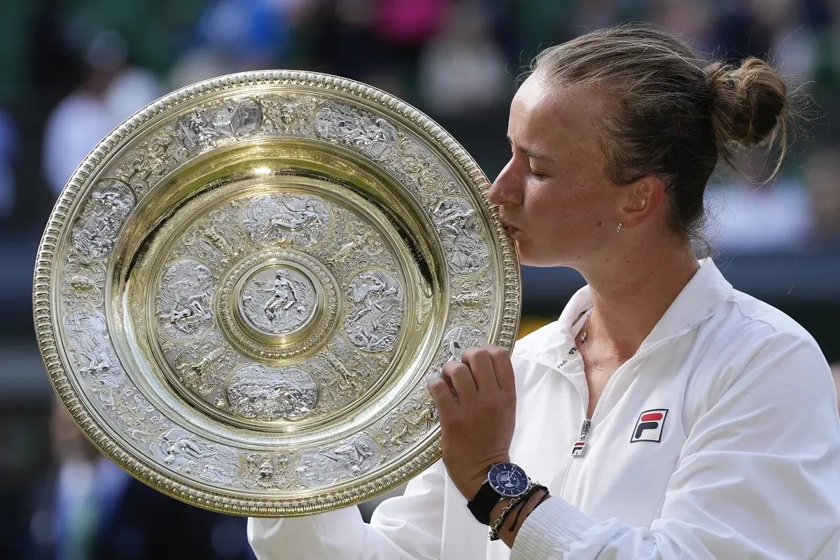 Barbora Krejcikova gana Wimbledon y conquista su segundo título de Grand Slam