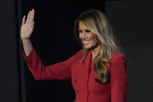 Melania Trump lanza su primer libro autobiográfico