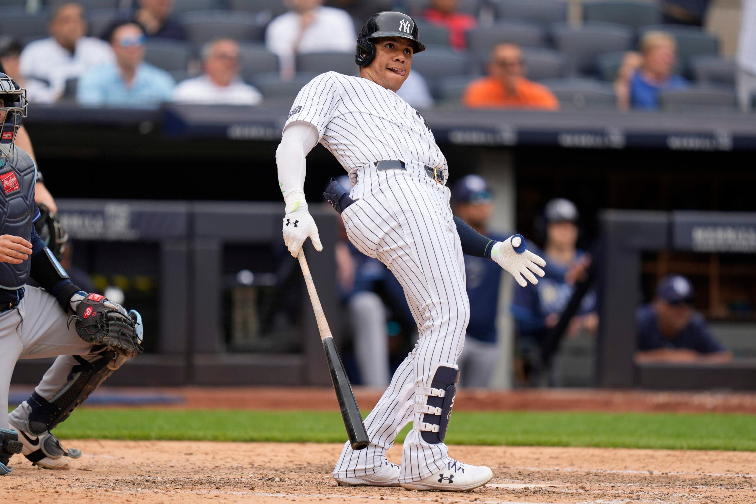 Juan Soto pega 2 de los 5 jonrones de los Yankees en paliza a los Rays