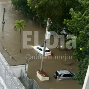 Onda tropical genera fuertes aguaceros, se registran inundaciones urbanas