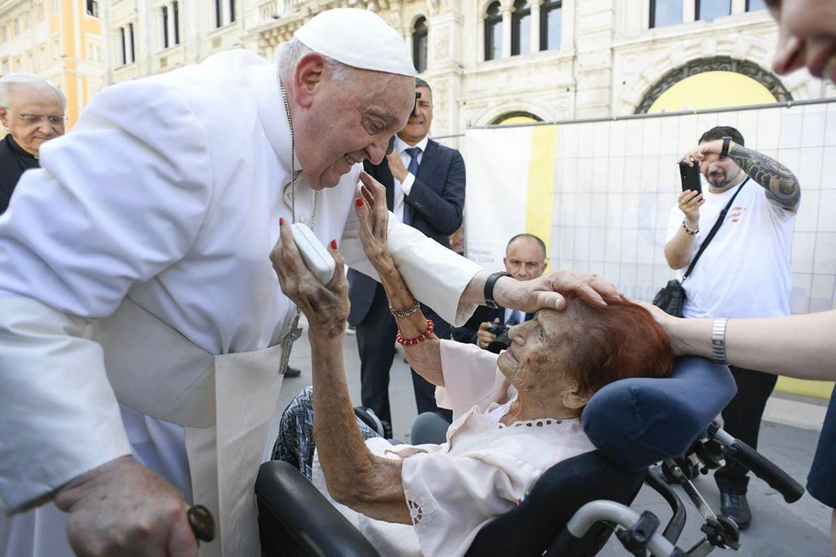 Papa critica el uso de la fe “para aprovecharse de la gente»