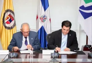 HOMS Health & Wellness Center firma acuerdo de colaboración interinstitucional con la PUCMM